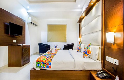 Mahipalpur Hotel | FabHotel Star Delhi Airport