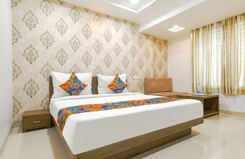 Indore Hotel | Fabhotel Ten Eleven