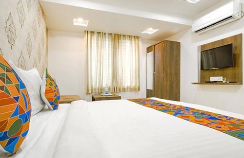 Indore Hotel | Fabhotel Ten Eleven