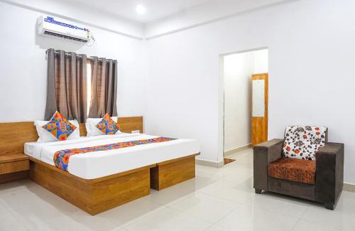 Kharadi Hotel | FabHotel The White House Inn - EON IT Park