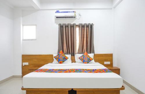 Kharadi Hotel | FabHotel The White House Inn - EON IT Park