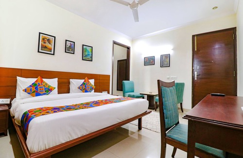 DLF Phase 3 Hotel | FabHotel Tipssy Inn 020