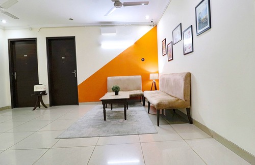 DLF Phase 3 Hotel | FabHotel Tipssy Inn 020