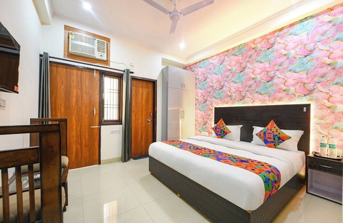 South West Hotel | Fabhotel Vr Residency