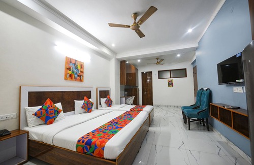 Sector 39 Hotel | Fabhotel Wonderland Studio Rooms