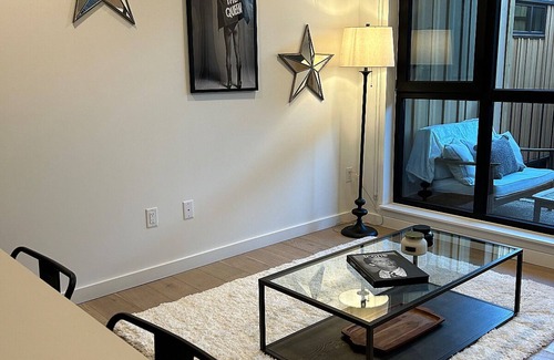 City Park West Condo | Fabulous 1-bedroom condo in Denver
