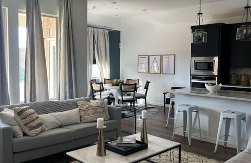 Melissa House | Fabulous 4-bedroom house with AC in Melissa