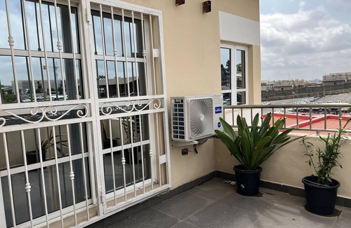 Opebi Apartment | Fabulous and Spacious Penthouse with Gym & Swimming Pool in a serene area Oregun