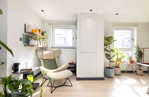 Newhaven Apartment | Fabulous Apartment with Bay View Terrace
