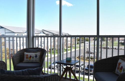 Villages of Five Points Condo | Fabulous Five Points Condo Just Minutes to Downtown Lewes