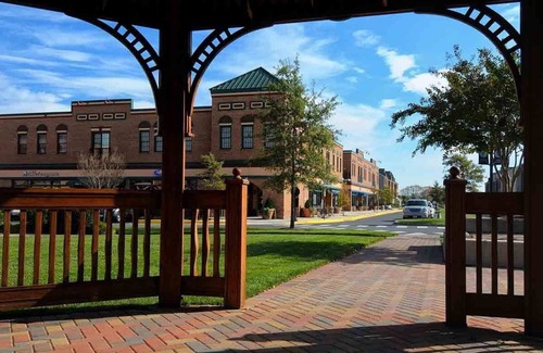 Villages of Five Points Condo | Fabulous Five Points Condo Just Minutes to Downtown Lewes