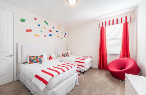 West Kissimmee House | Fabulous Home With Private Pool And Game Room Near Disney With Waterpark & Resort Access At Encore Resort - 7469Mr