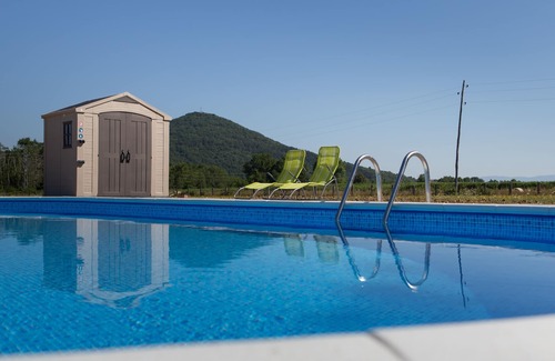 Gospic House | Fabulous Spa Villa with Private Pool and Sauna Sleeps 10