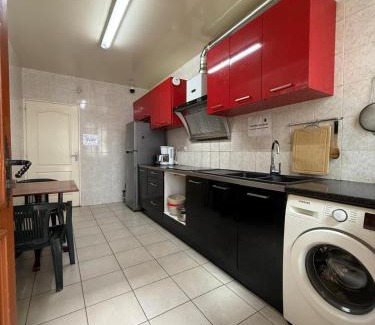 Roanne House | Face à la gare - Chambre 6