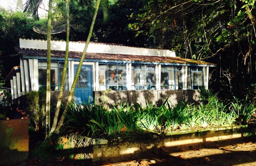 Praia Grande House | Facing the beach at the wonderful Praia do Julião