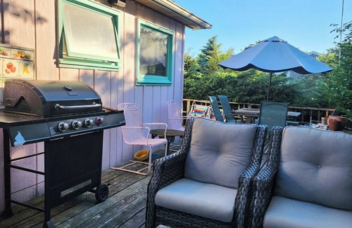 Fair Harbor House | Fair Harbor, Fire Island, NY Magical Place- 700 feet to ocean or bay. Wonderful!