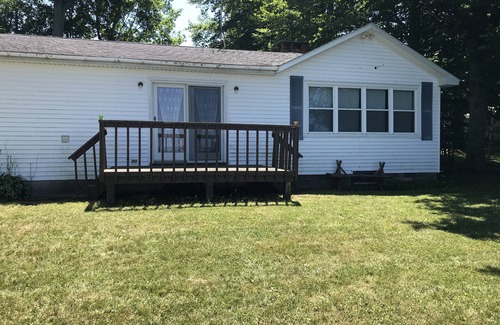 Sterling House | Fair Haven 3BR Bay Front Family Cottage