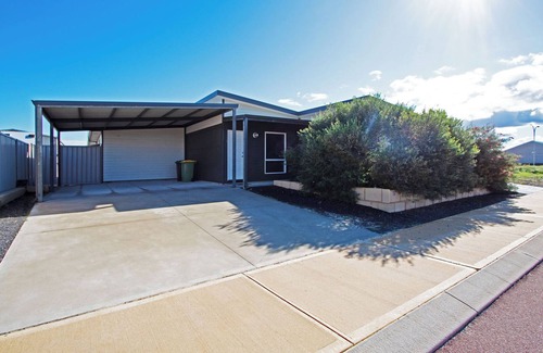Jurien Bay House | Fair Winds: 4 BR, 2 BA House in Jurien Bay, Sleeps 8