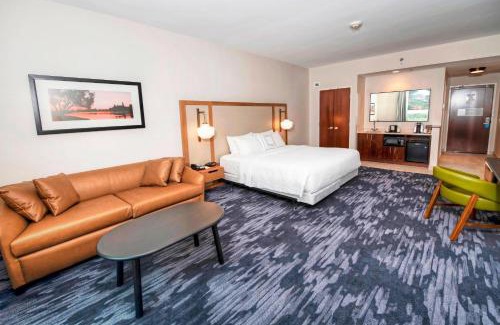 Ottawa Division Hotel | Fairfield Inn & Suites by Marriott Ottawa Airport
