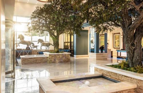 Waller Creek District Hotel | Fairmont Austin