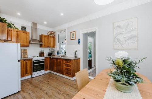 Central Mudgee House | Fairway Cottage - Mudgee Moments Made Together
