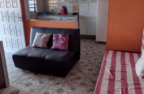 Itanhaem House | Fala Mansa