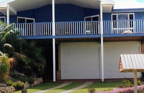 Falcon House | Falcon Family-friendly Bayview Beach House