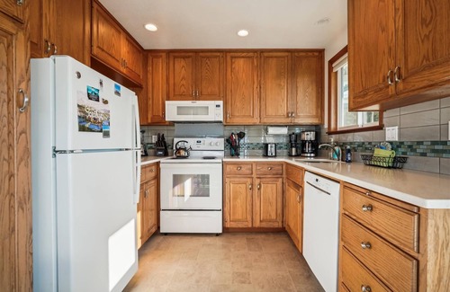 Arch Cape House | Falcon Getaway - New Oceanfront Listing! - Beachcomber Vacation Homes