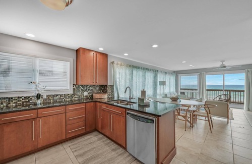 Gulf Pines House | Fall Dates Available! Gulf View! Steps from the Sand! 3 Adult Bikes!
