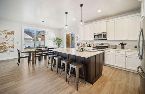 Orem House | Fall Family Retreat with Custom Sauna Theatre Lux MTN Spa Pool and Poker tables Stocked Kitchen and MORE