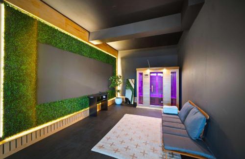 Orem House | Fall Family Retreat with Custom Sauna Theatre Lux MTN Spa Pool and Poker tables Stocked Kitchen and MORE