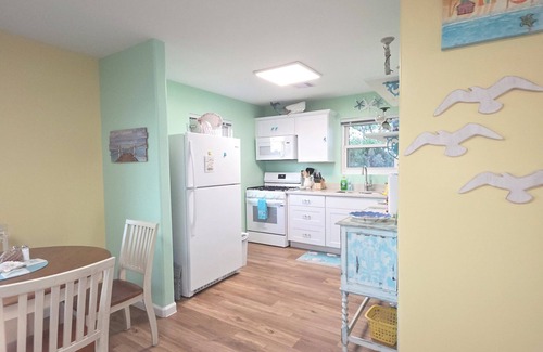 Dickinson House | Fall Fishing Getaway in San Leon- Don’t Miss Out! Waterfront Pier w/Boat Slip🎣