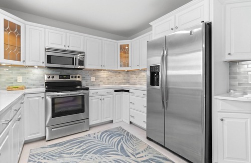 Palma Sola House | FALL IN LOVE! Spotless & relaxing pool home mins from Anna Maria! Pet friendly!