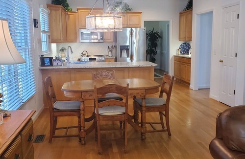 Jamestown House | FALL in Love with Jamestown!