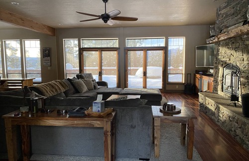 Crescent Cabin | Fall is fast approaching! Come enjoy some fall cool nights at the Mt Cabin!