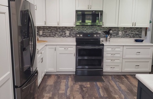 Arkdale Condo | Fall or Winter Getaway@ Northern Bay Resort!