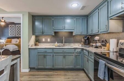 Trenton House | Fall Vibes - Hot Tub & Fire Place - Mountain Views - Minutes to Chattanooga