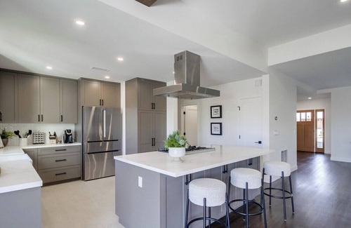 Loma Portal House | FALLing for Luxe Divine Skyline Loma Retreat+pets!