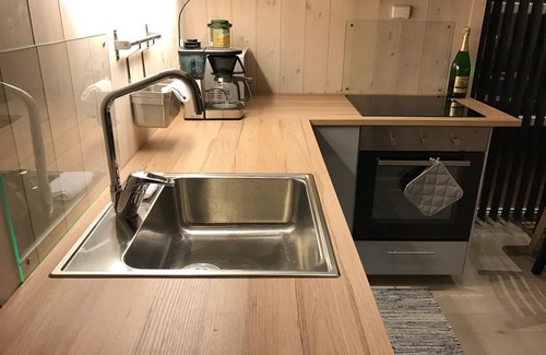Stord Cabin | Fam friendly furniture cottage in a quiet environment. 8 Pers Sauna and Jacuzzi
