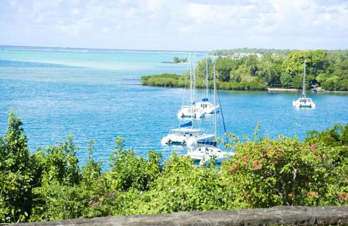 Trou d'Eau Douce Apartment | Family apartment with sea view - 140 m² in Trou d'Eau Douce