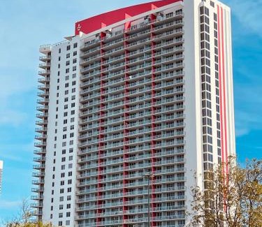 Hallandale Beach Hotel | Family Beachwalk Studio- 29th floor