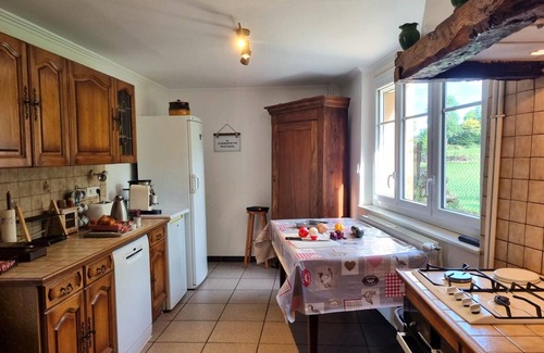 Grammond Cottage | Family cottage for 12 in the heart of the Lyon Hills