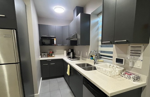 Burnaby Apartment | Family Friendly 2 Bed Rooms Basement Suite- The Chateau - ST No. 00177094
