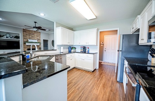 Lubbock House | Family-Friendly 2BR + Dedicated Office in Lubbock