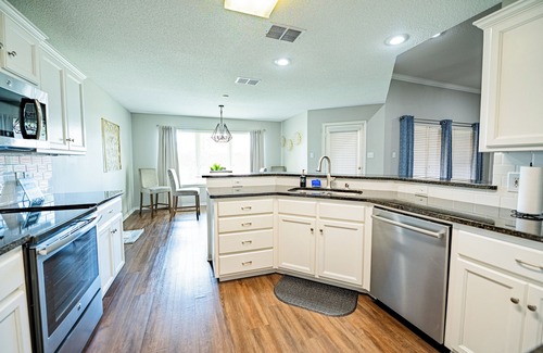 Lubbock House | Family-Friendly 2BR + Dedicated Office in Lubbock