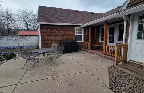 La Grande House | Family-Friendly 3-Bedroom House, Close to Downtown and EOU!