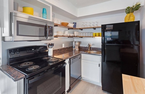 Duck Condo | Family-Friendly Beach Escape w/Ocean Views