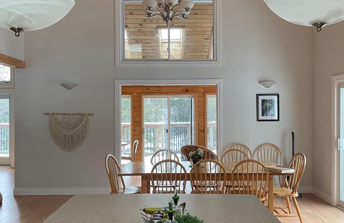 Haliburton Highlands Cottage | Family friendly, beautiful private waterfront getaway!