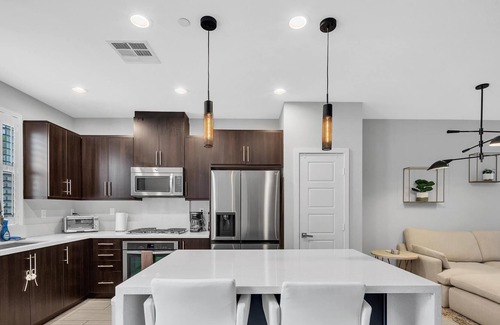 Serra Mesa Condo | Family-Friendly Condo Central SD Gym A/C Pool Spa