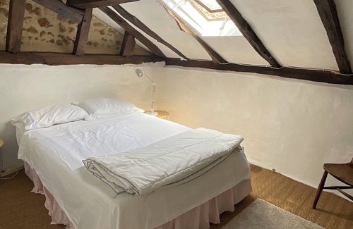Grun-Bordas Other | Family friendly farmhouse, 5 mins from beach lake and historic market